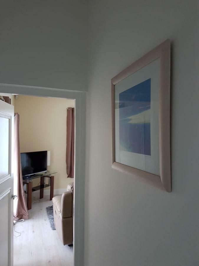 Atlantic Views Middle Floor Apartment Portrush Exterior photo